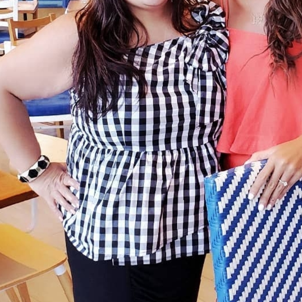 Adorable top